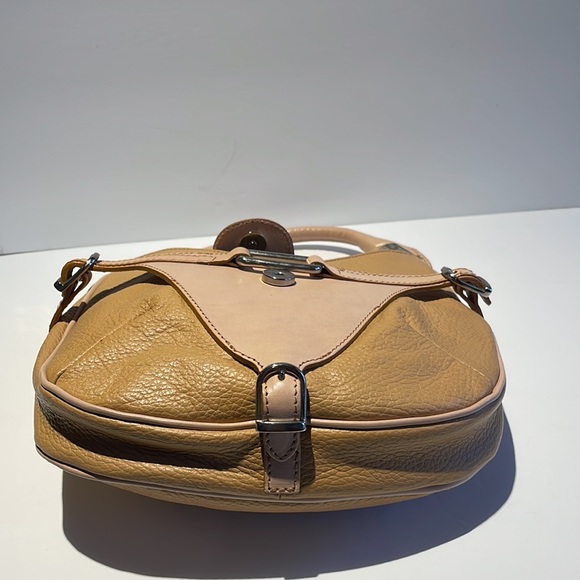 Guia’s genuine leather shoulder/hand bag - Picture 10 of 12